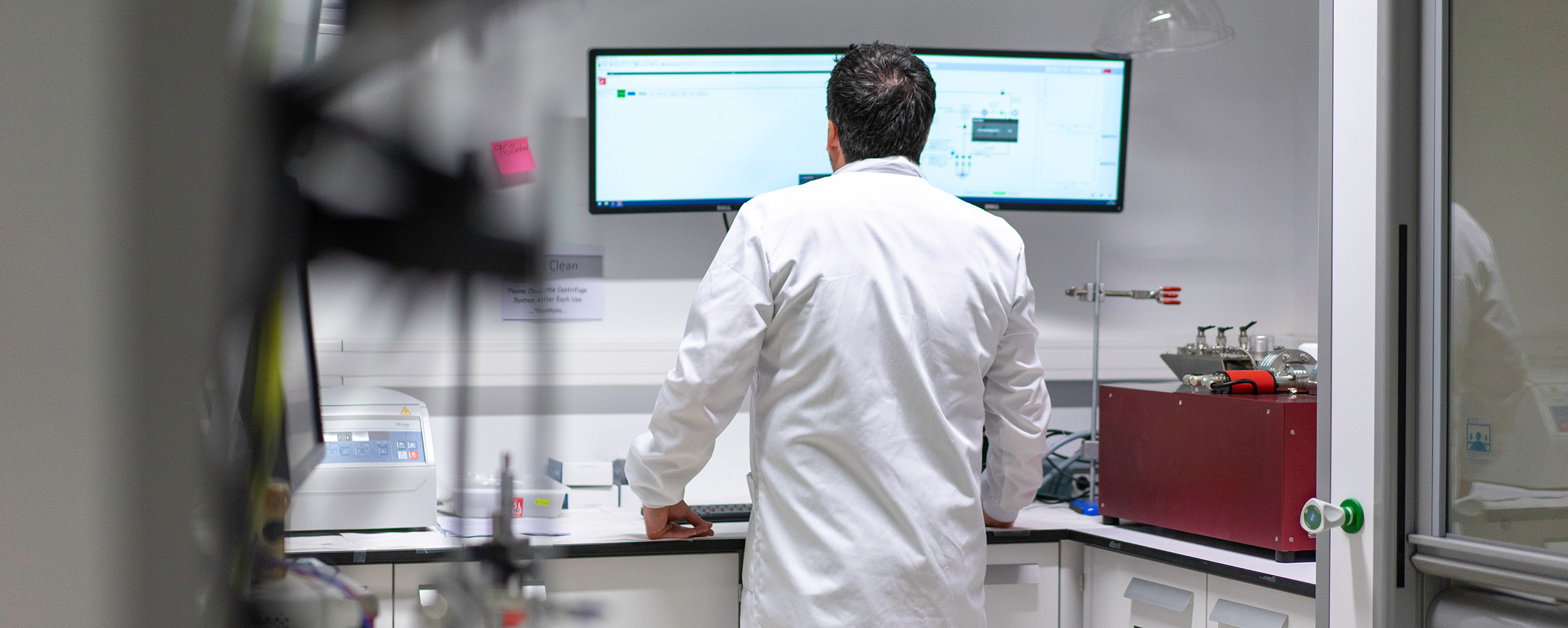 ANÁLISIS DE DEGRADACIÓN BASADO EN EVOLUCIÓN DE GASES EN SISTEMAS ELECTROQUÍMICOS